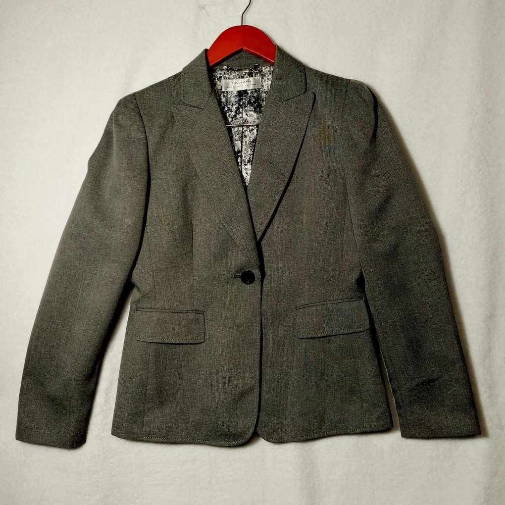 Tahari Arthur S. Levine oversized jacket in gray, size 6